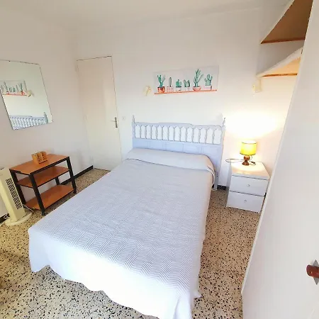 Διαμέρισμα Karina Beach-3 *