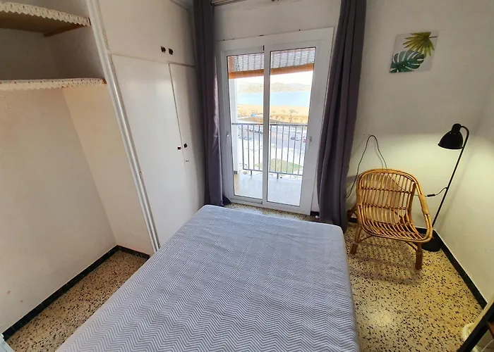 Karina Beach-3 * Empuriabrava